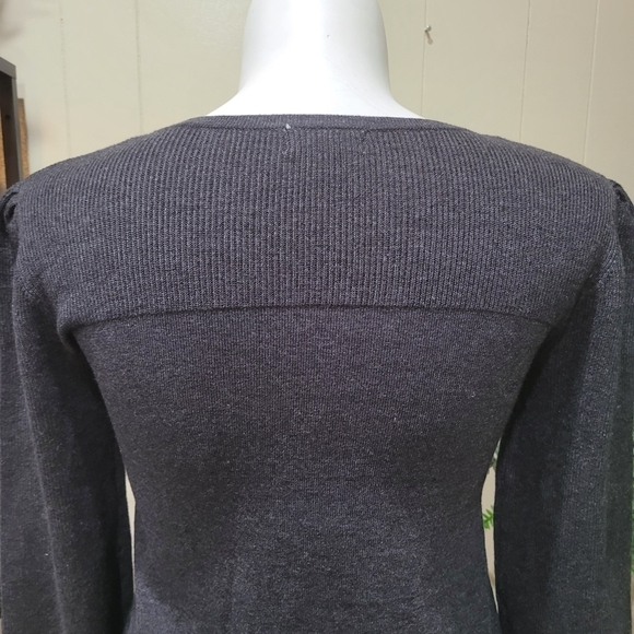 Syle&Co Cable Knit Gray Vneck Gigot Sleeve Sweater - Picture 2 of 10